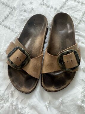 Birkenstock Big Buckle Madrid-tan with tortoise buckle